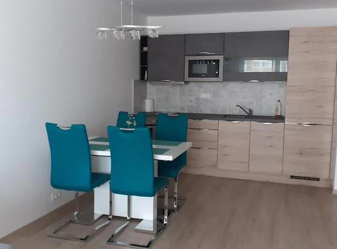 Ezuest Apartment *